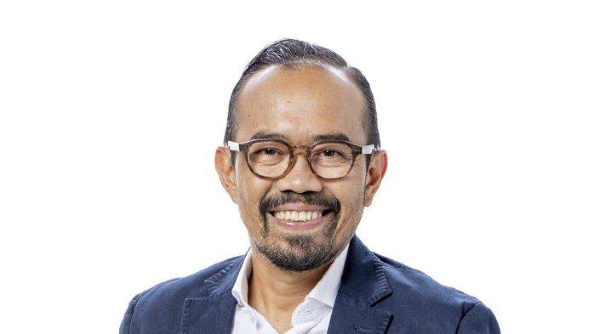 KORUPSI PERTAMINA - Riva Siahaan diangkat sebagai Direktur Utama (Dirut) PT Pertamina Patra Niaga melalui Rapat Umum Pemegang Saham (RUPS) pada Jumat (16/6/2023). Direktur Utama PT Pertamina Patra Niaga, Riva Siahaan menjadi salah satu tersangka dalam kasus dugaan korupsi tata kelola minyak mentah dan produk kilang pada PT Pertamina Subholding dan Kontraktor Kontrak Kerja Sama (KKKS) tahun 2018-2023. Dirdik Jampidsus Kejagung, Abdul Qohar mengungkapkan peran dari Riva Siahaan yang membuat Dirut PT Pertamina Patra Niaga itu menjadi tersangka pada Senin (24/2/2025) malam.