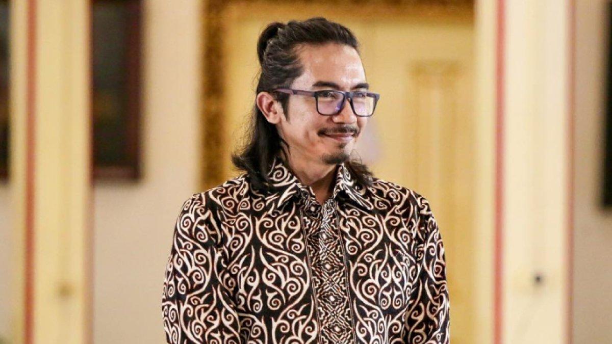 KPH Notonegoro menantu Sultan Hamengkubuwono X yang tampil santuy dengan rambut gondrong