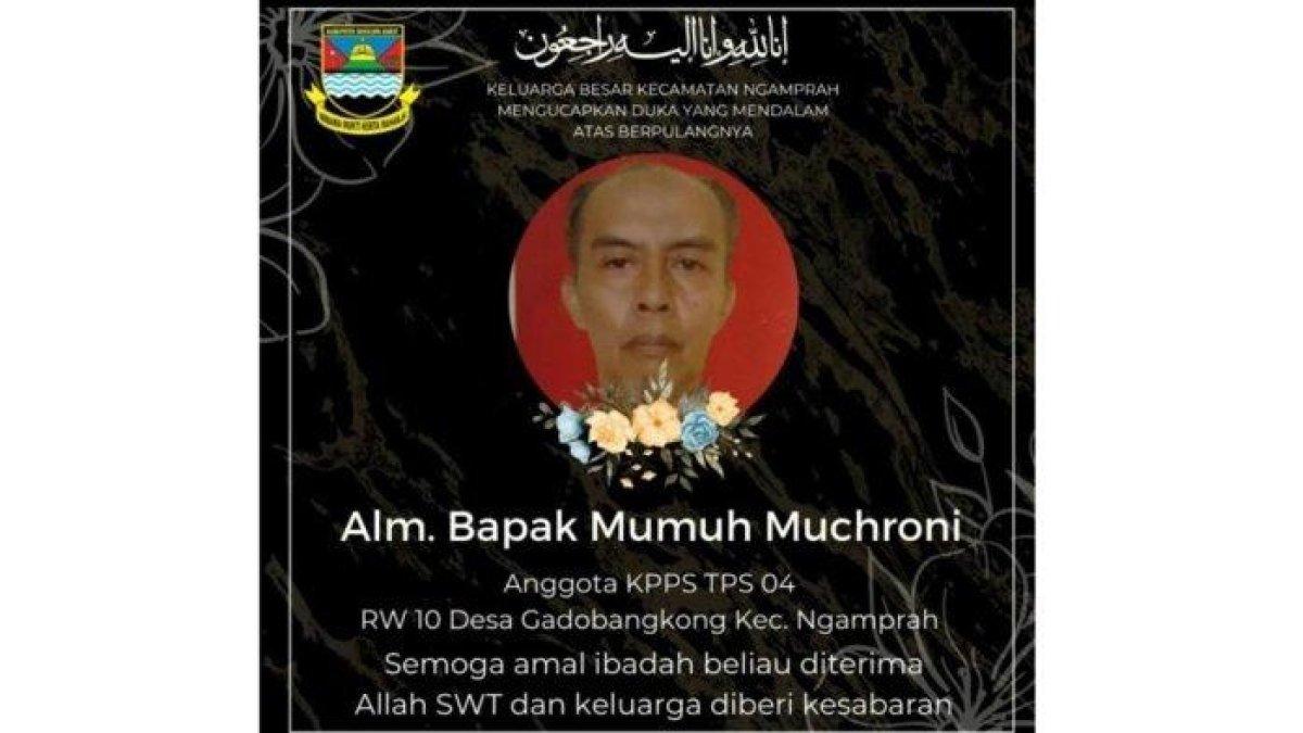 Mumuh Machroni (58), anggota Kelompok Penyelenggara Pemungutan Suara (KPPS) yang bertugas pada Pemilu 2024 di Kabupaten Bandung Barat (KBB), meninggal dunia, Minggu (18/2/2024). Sejumlah petugas KPPS diketahui meninggal dunia akibat kelelahan, termasuk ketua KPPS di Cileunyi.