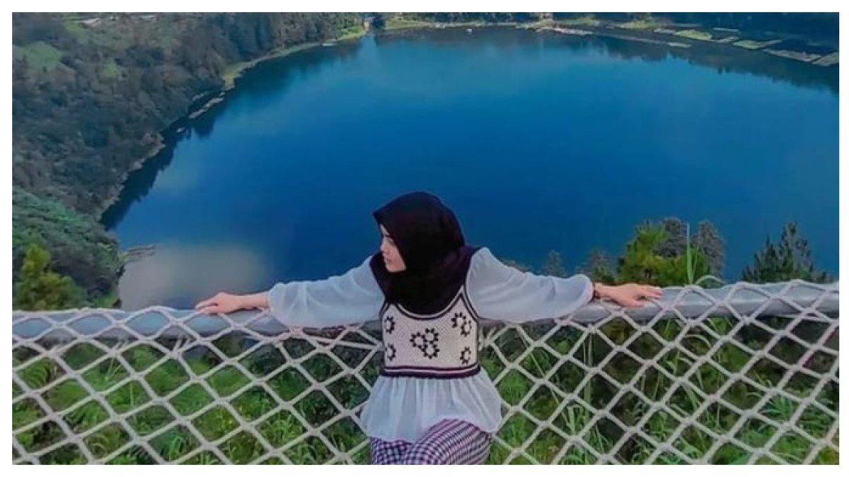 WISATA KHAYANGAN SKYLINE WONOSOBO - Kahyangan Skyline Wonosobo, tempat terbaik menikmati sunset dengan pemandangan spektakuler, cocok untuk bersantai dan berburu foto kece.