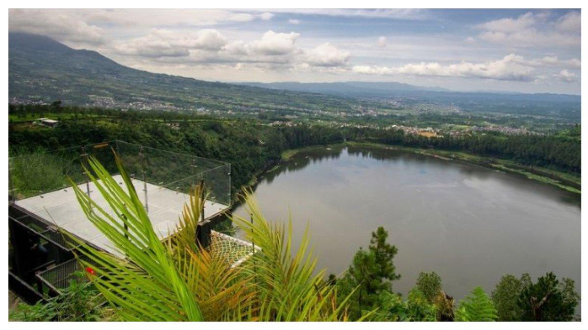 KHAYANGAN SKYLINE WONOSOBO - Cuma 14,5 km dari Wonosobo, nikmati pemandangan indah di ketinggian 1200 mdpl, tempat sempurna untuk selfie dan menikmati keindahan alam