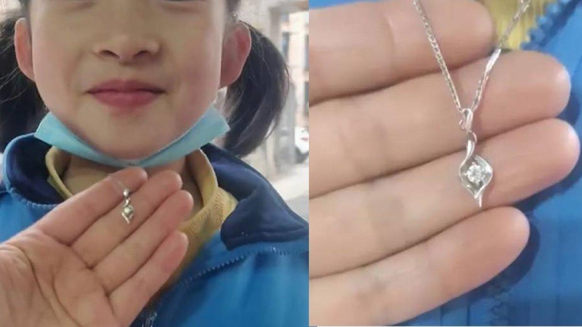 Kalung berlian seharga Rp 42 juta yang didapat anak usia 8 tahun