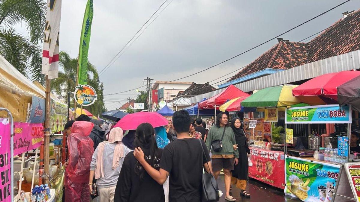 INFO KLATEN - Kampung Kuliner Mlinjon, Kecamatan Klaten Tengah, Klaten. 