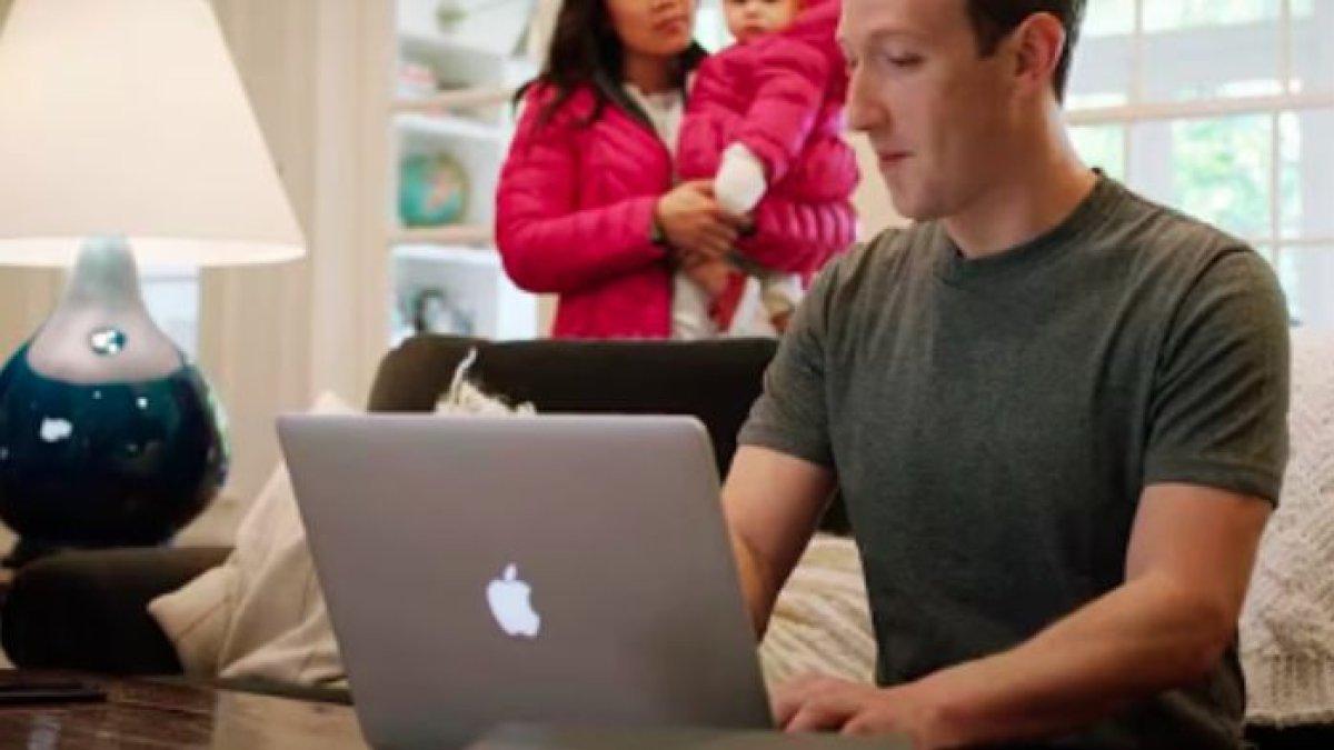 Kaos Mark Zuckerberg