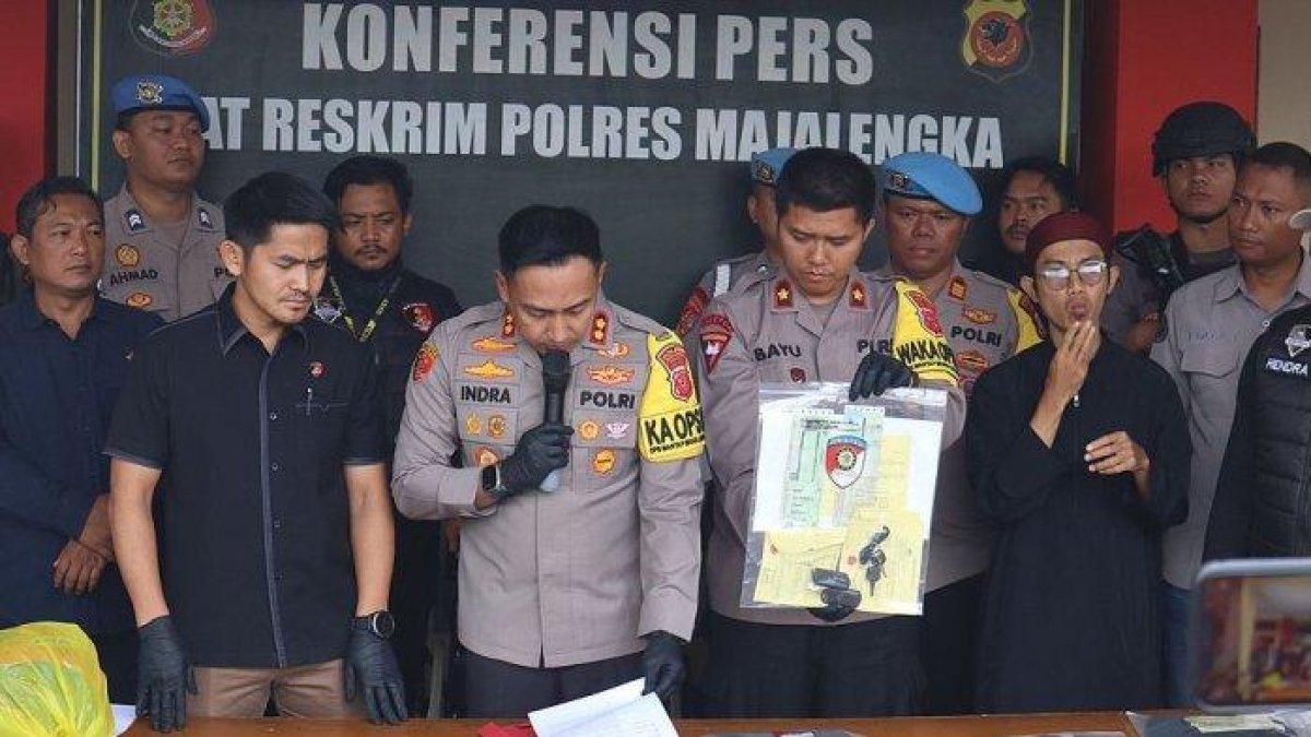 Kapolres Majalengka, AKBP Indra Novianto, beserta jajarannya saat konferensi pers