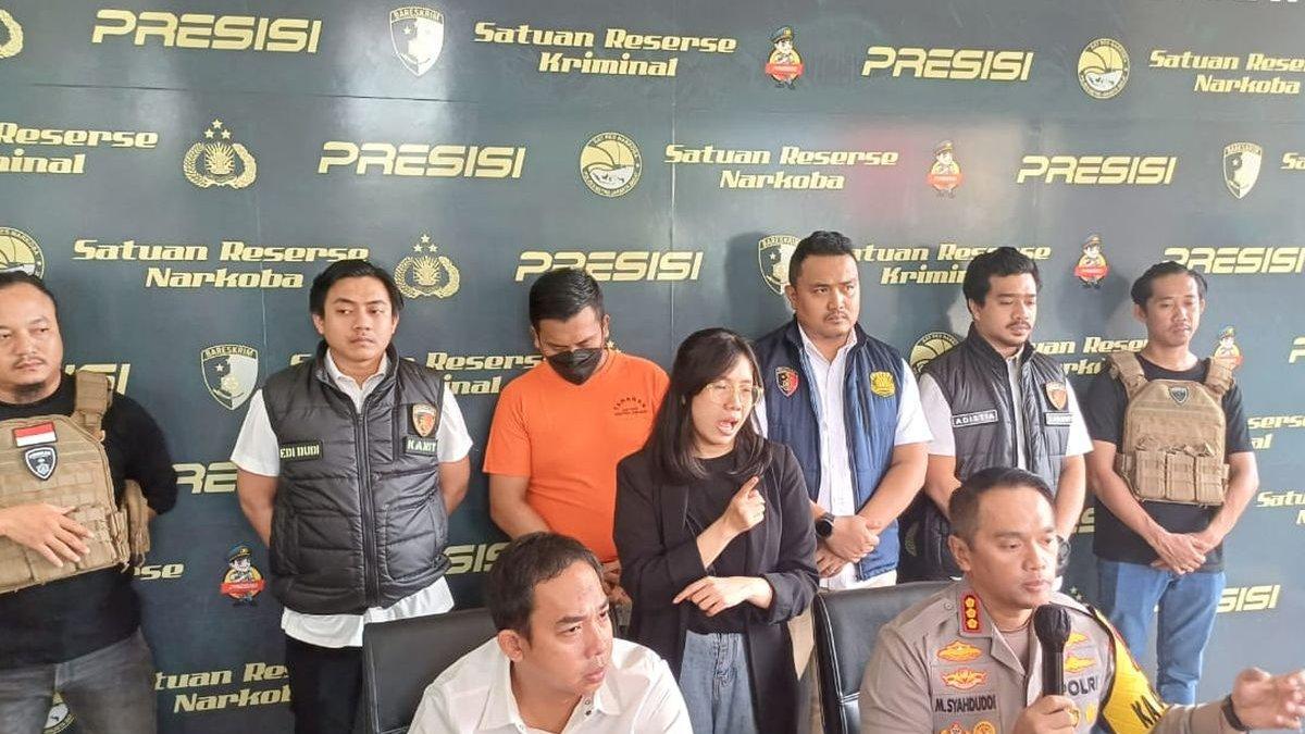 Kapolres Metro Jakarta Barat Kombes M Syahduddi saat konferensi pers, Senin (1/4/2024).
