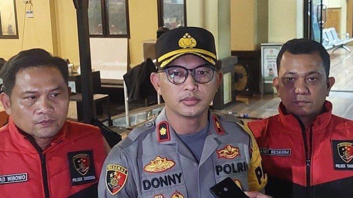 Kapolsek Tambora, Kompol Donny Agung Harvida, di Mapolsek Tambora, Jakarta Barat, Kamis (22/2/2024).