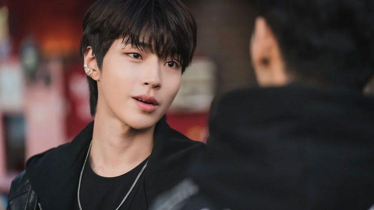 KARAKTER DRAKOR - Karakter Han Seo Jun di dalam drama True Beauty.