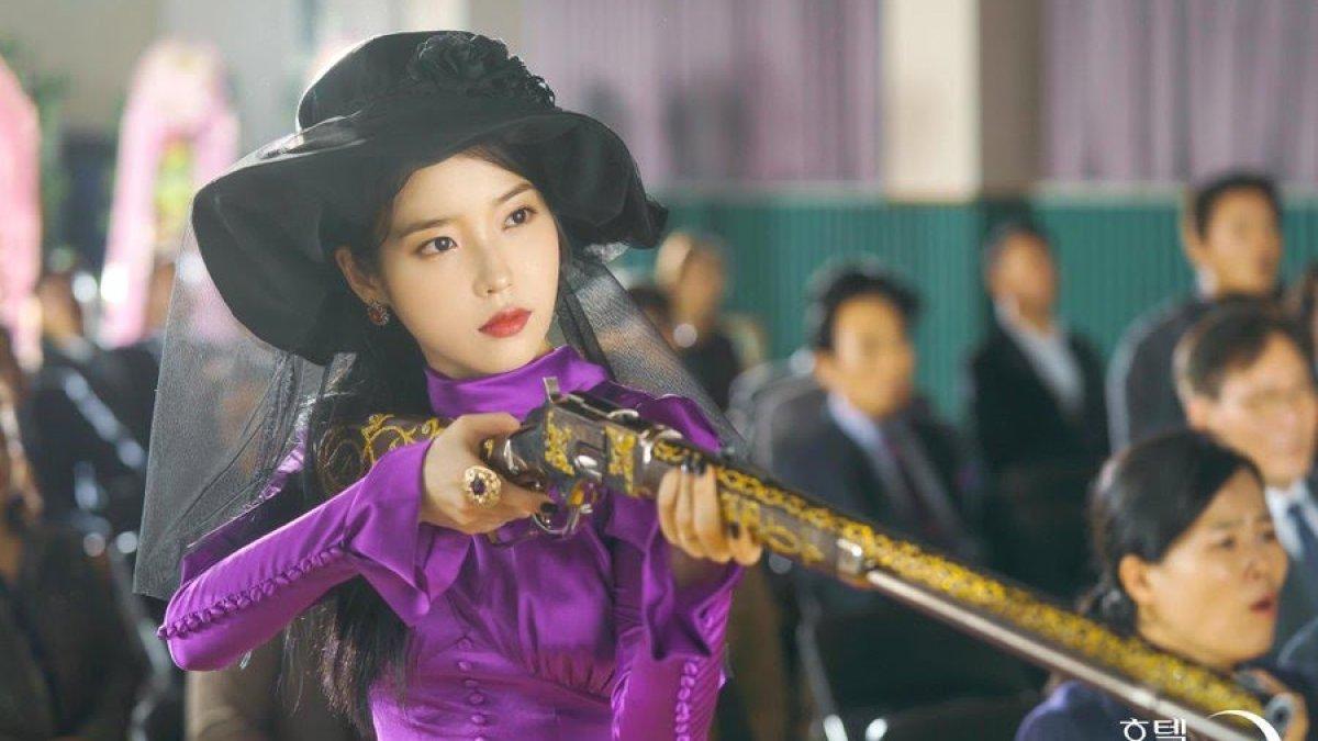 KARAKTER DRAKOR - Karakter Jang Man Wol di drakor Hotel Del Luna. Berikut ini 5 karakter drakor yang paling stylish.
