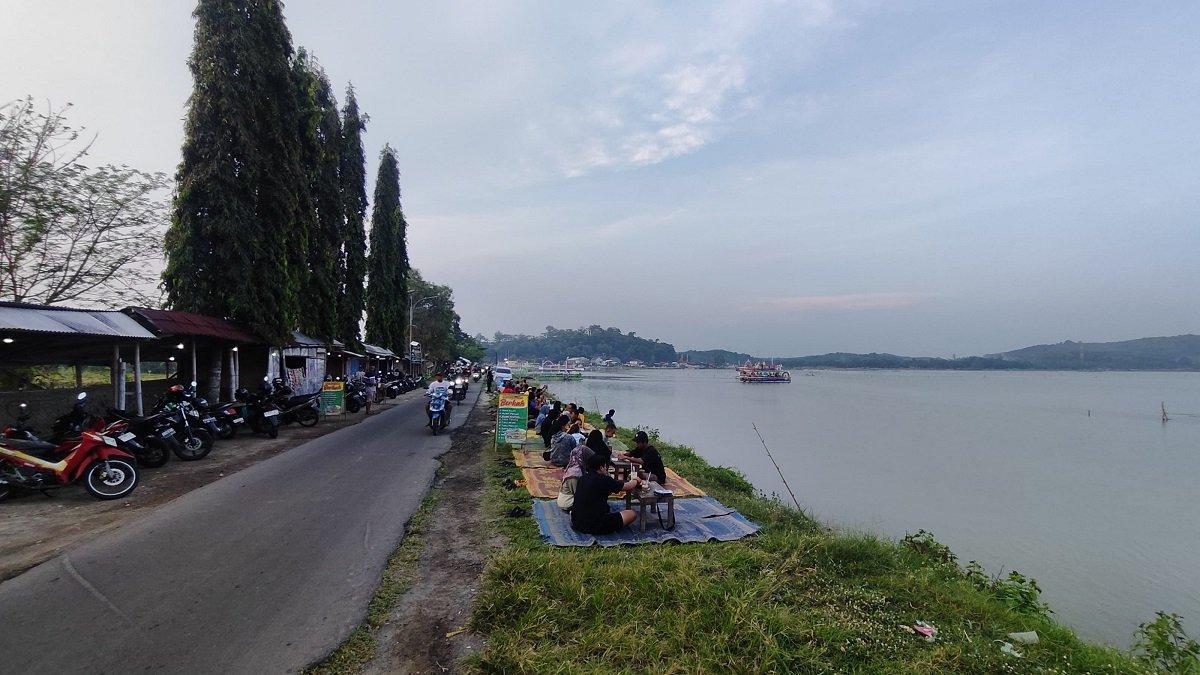 Kawasan Rowo Jombor, Desa Krakitan, Kecamatan Bayat, Klaten