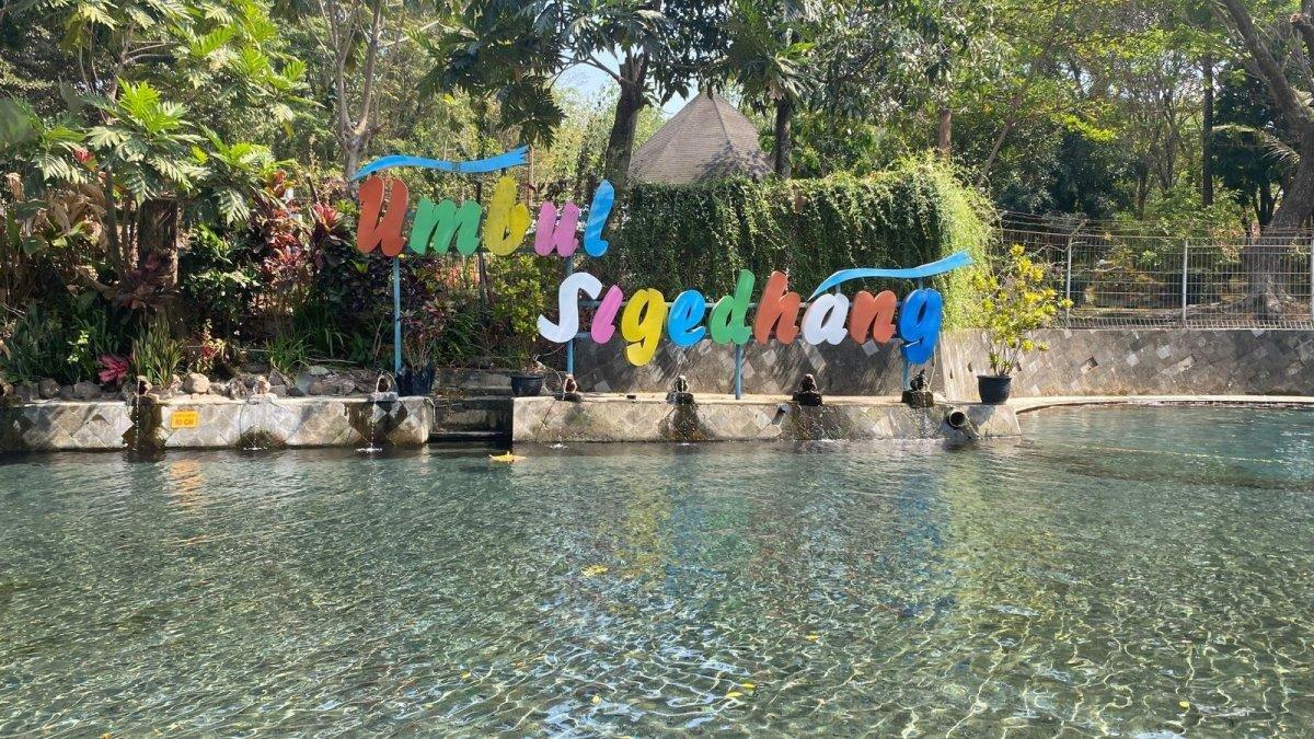 Kawasan Umbul Sigedang yang berdekatan dengan sumber air milik PT Tirta Investama Klaten, Kamis (7/9/2023).