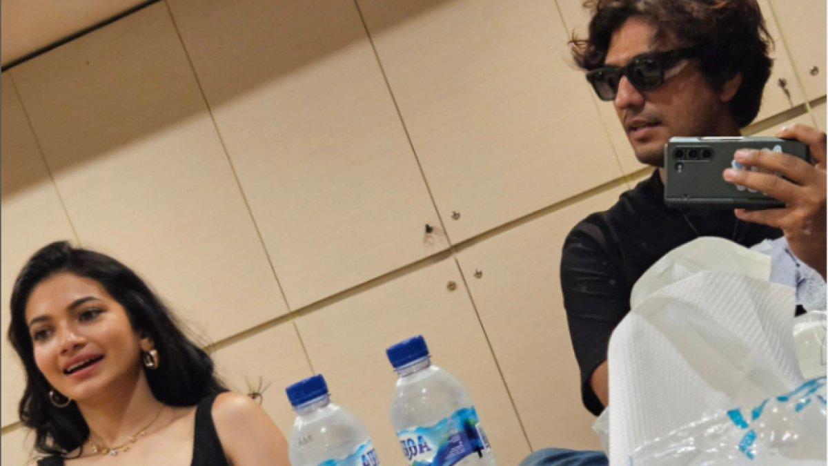 Keakraban Ratu Sofya dan Cornelio Sunny saat proses pembuatan film Kromoleo