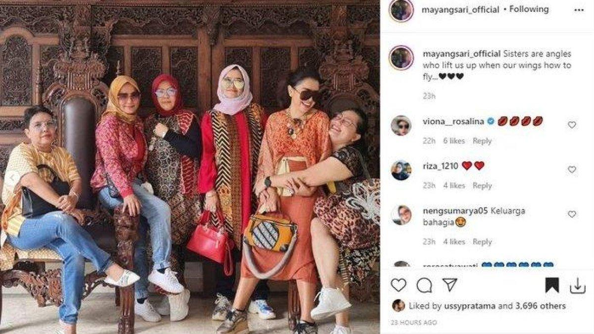 Kebahagiaan Mayangsari bersama kelima saudara perempuannya