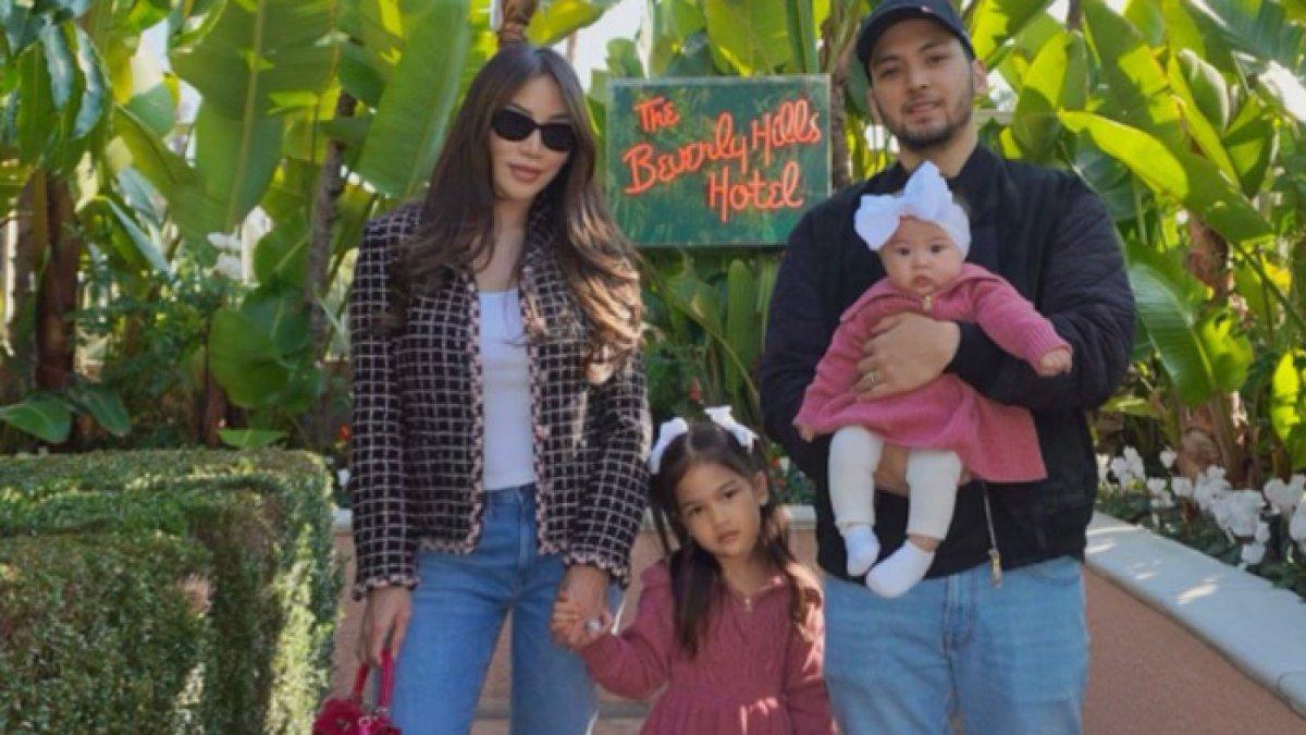 Kebersamaan Aditya Trihatmanto dan Kezia Toemion dengan anak-anak
