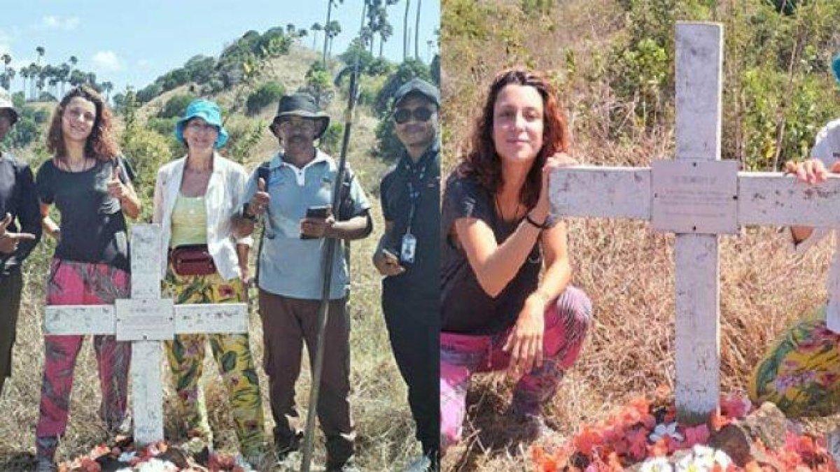 Keluarga mengunjungi pusara tanpa jasad milik Baron Rudolf Reding Von Biberegg, wisatawan asal Swis di Taman Nasional Komodo beberapa hari lalu.