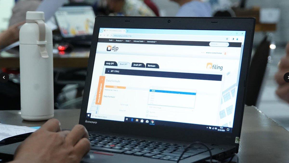 Kerja sama Kompas Gramedia dan KPP Jakarta melakukan sosialisasi demi kemudahan dan efektifitas perpajakan mulai dari pengisian SPT hingga pemadaan NIK-NPWP