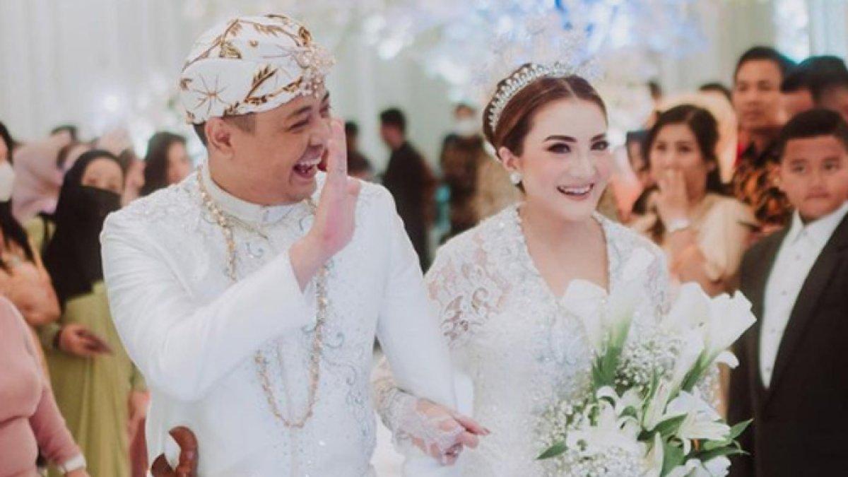 Kiki Amalia hamil calon anak pertama