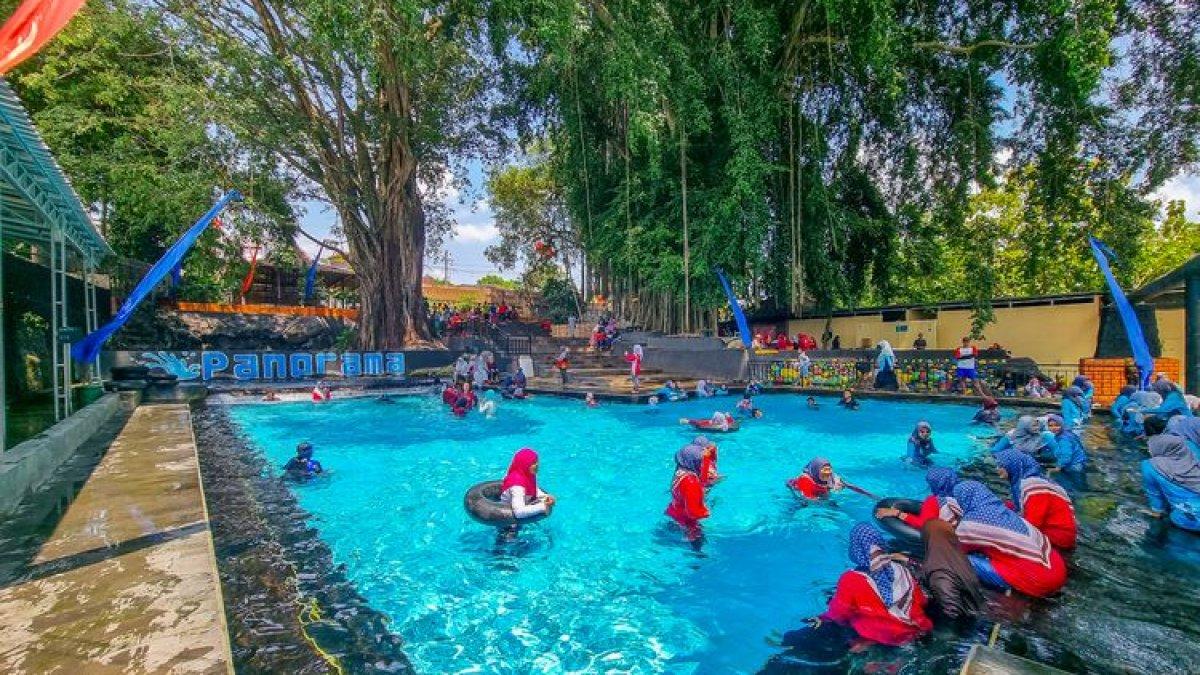 Kolam renang di Wisata Panorama Boyolali (7/12/2024).