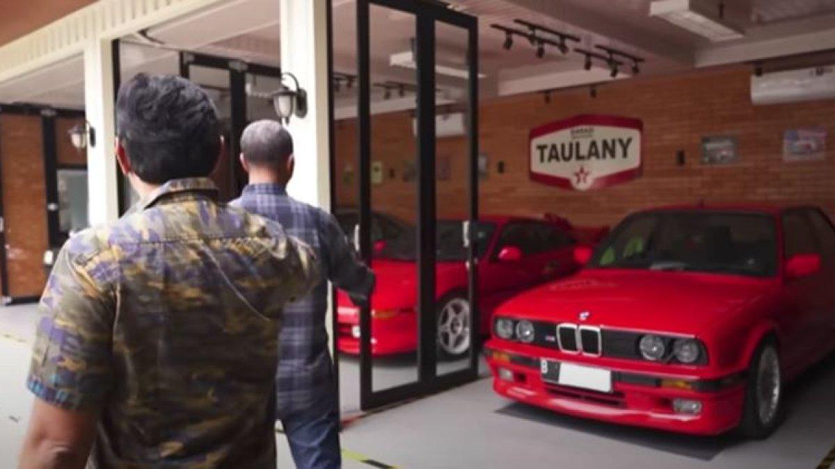 Koleksi mobil klasik Andre Taulany