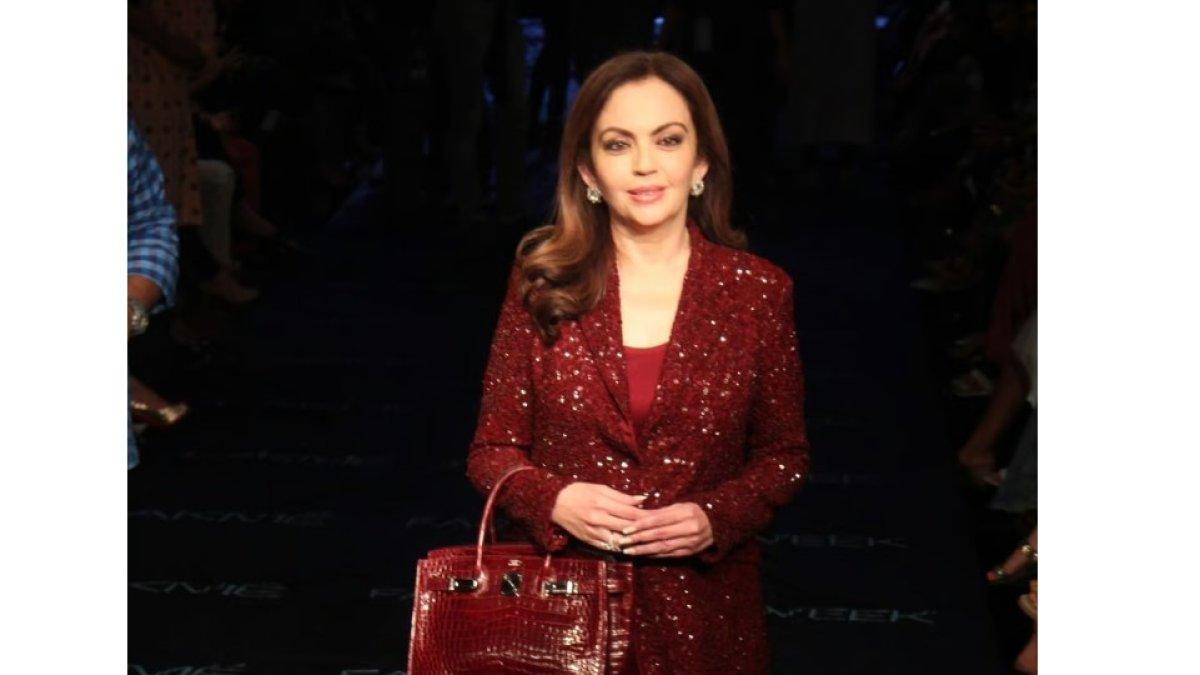 Koleksi tas branded Nita Ambani