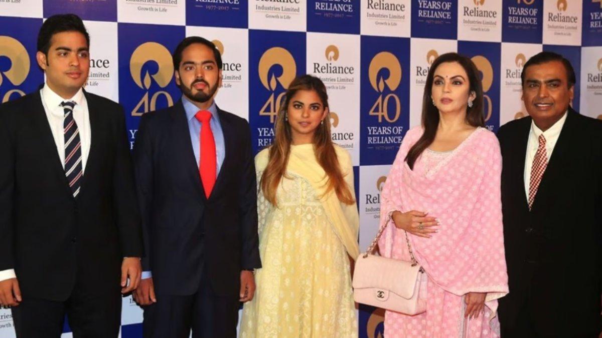 Koleksi tas branded Nita Ambani