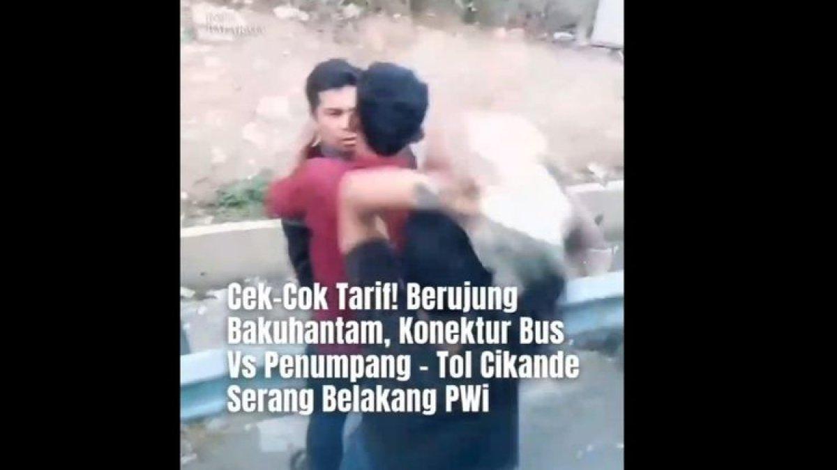Kondektur bus PO Asli Prima jurusan Merak - Kampung Rambutan melakukan aksi pemukulan dan menurunkan paksa penumpang di tol Tangerang Merak karena tarif.
