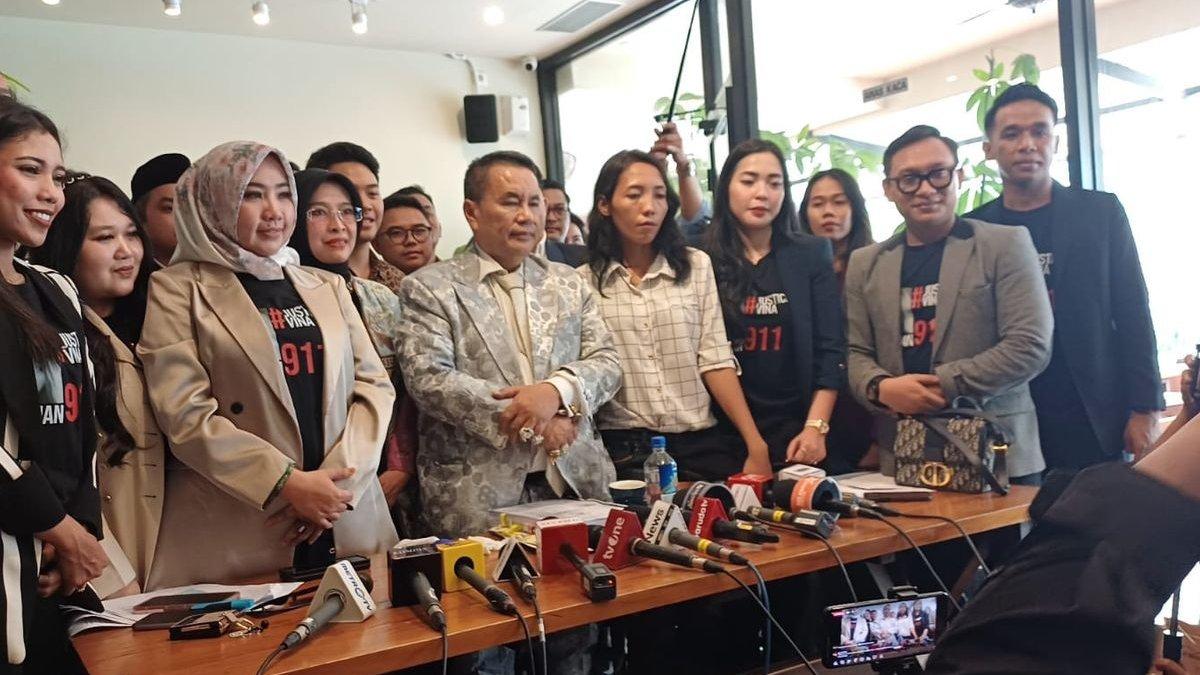 Kuasa hukum dan kakak Kandung Vina Cirebon yakni Marliana gelar konfersi pers di Mal Kelapa Gading, Jakarta Utara, Rabu (29/5/2024).