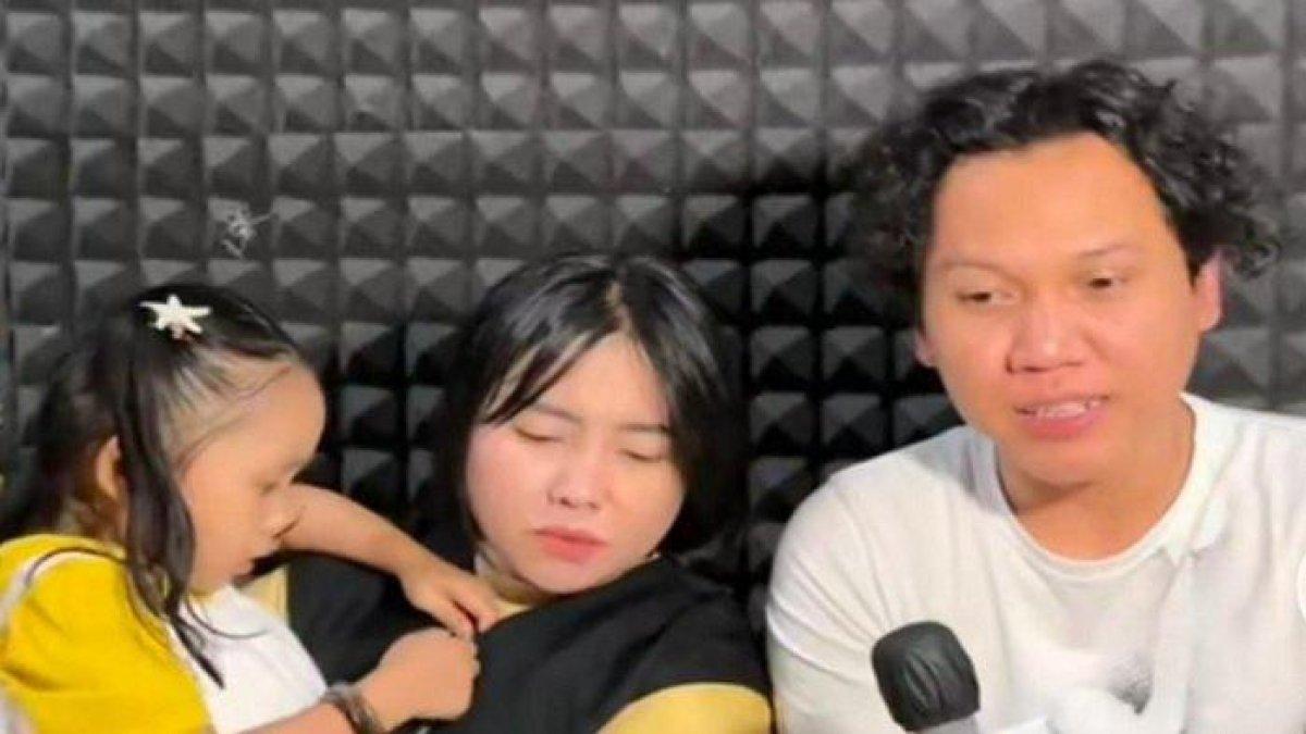 Lala Kena Sakit Misterius dan Teror Belatung