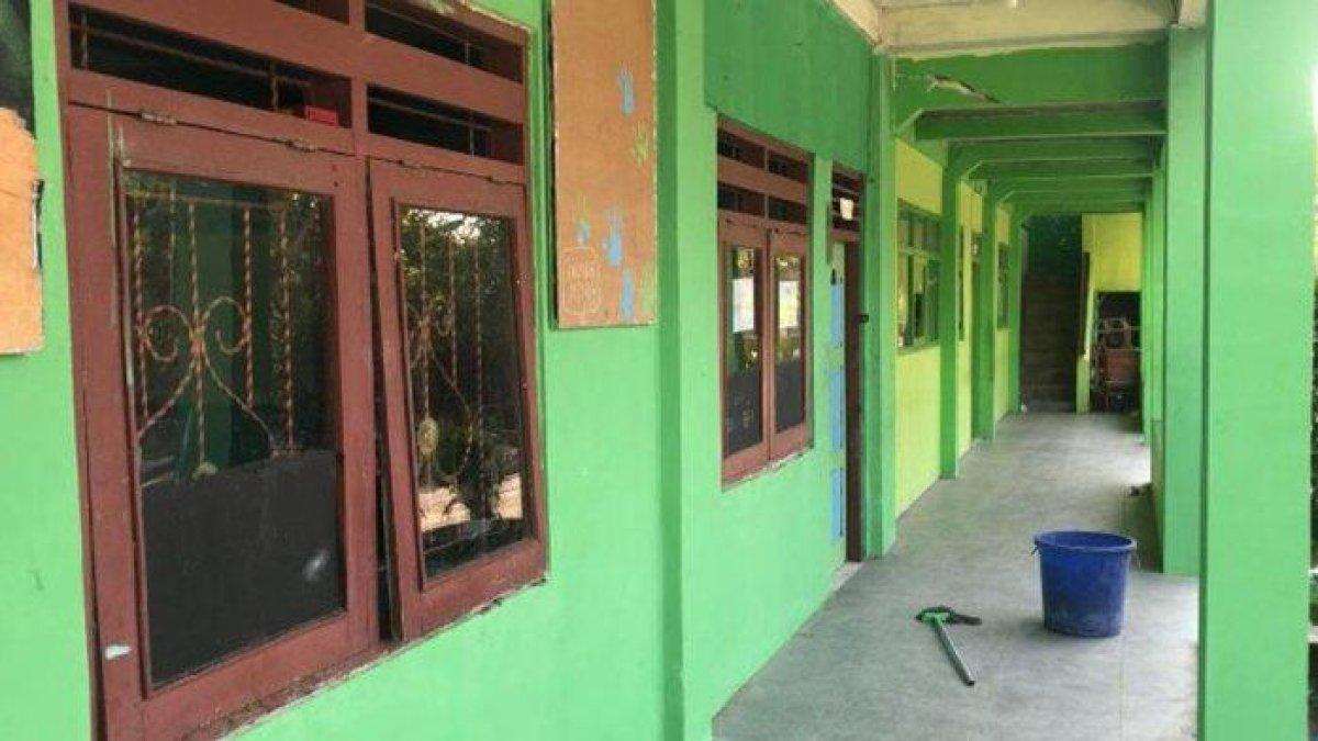 Suasana lokasi pembacokan guru oleh murid di Kelas XII IPS Madrasah Aliyah (MA) Yayasan Islam Suhada (Yasua), Kabupaten Demak. (Tito Isna)