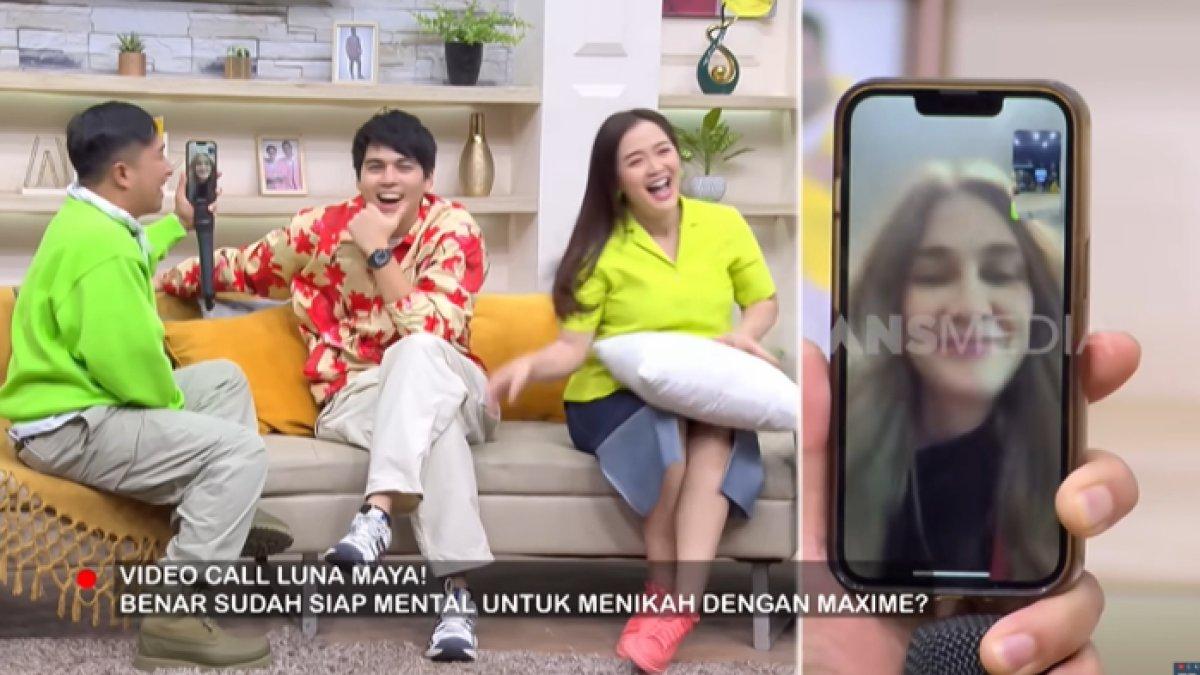 Luna Maya yang dihubungi melalui video call nampak kaget terkait kabar Maxime Bouttier ingin menikah.