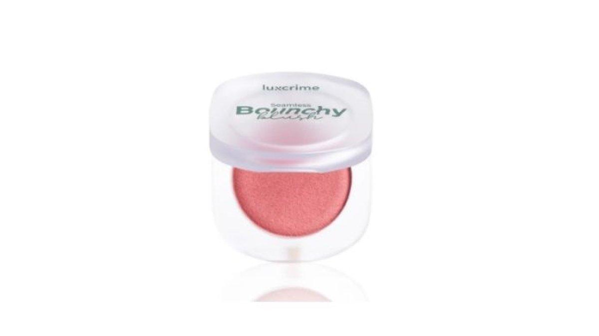 REKOMENDASI CREAM BLUSH - Foto produk Luxcrime Seamless Bouncy Blush, diolah femaledaily.com, Jumat (7/3/2025). Berikut rekomendasi cream blush untuk bukber, bikin pipi merona alami.