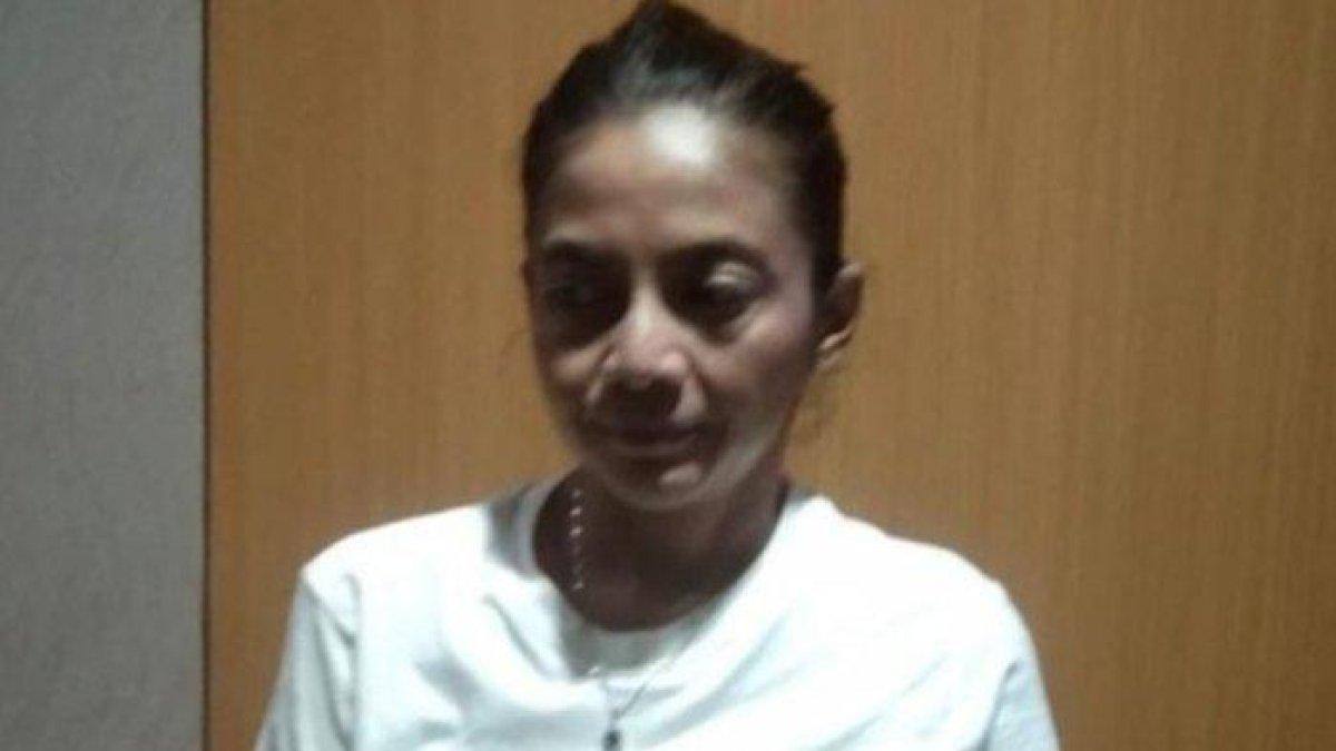 MANTAN ARTIS - Sekar Arum Widara, mantan artis drama kolosal yang kini bekerja sebagai karyawan swasta setelah ditangkap polisi karena berbelanja di Mall menggunakan uang palsu, Rabu (2/4/2025).