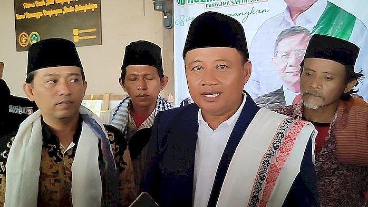 Mantan Wakil Gubernur Jabar, Uu Ruzhanul Ulum seusai apel siaga Panglima S