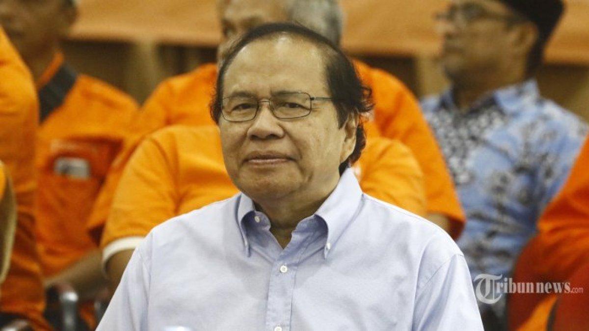 Menko Perekonomian era Presiden Gus Dur, Rizal Ramli turut hadir dalam acara Partai Buruh Focus Group Discussion (FGD) 'Menolak Presidential Threshold'. Diskusi ini membahas batas pencalonan presiden 20 persen di Mahkamah Konstitusi (MK) yang dilaksanakan di Gedung Joeang 45, Menteng, Jakarta Pusat, Senin (31/7/2023).