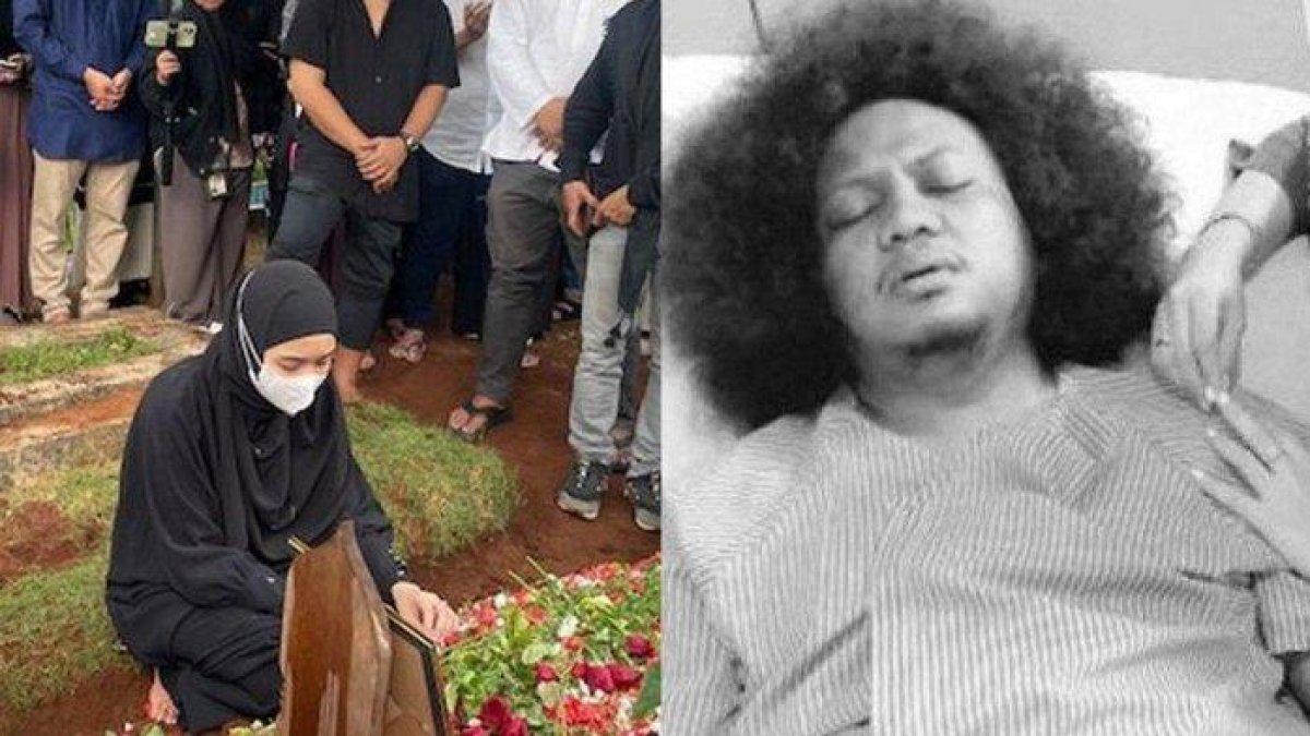 Momen Pilu Istri dan Anak Almarhum Babe Cabita Ziarah ke Makam: Berusaha Tegar