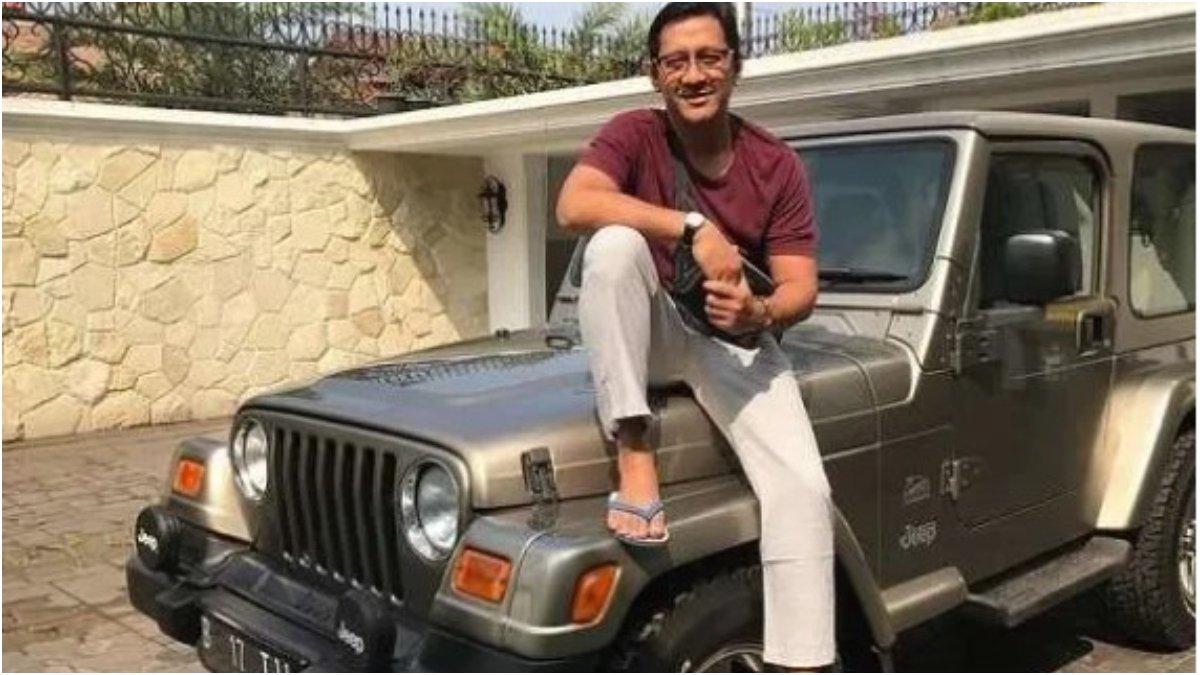 Mobil Jeep Wrangler TJ milik Andre Taulany.