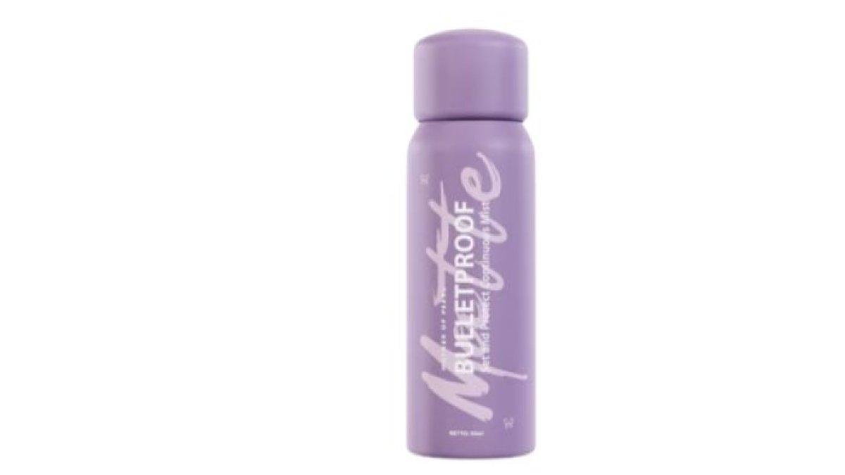 REKOMENDASI SETTING SPRAY - Foto produk Mother of Pearl Bulletproof Set and Protect Continuous Mist, diolah dari femaledaily.com, Kamis (13/3/2025). Berikut rekomendasi setting spray untuk membuat make up tahan lama.
