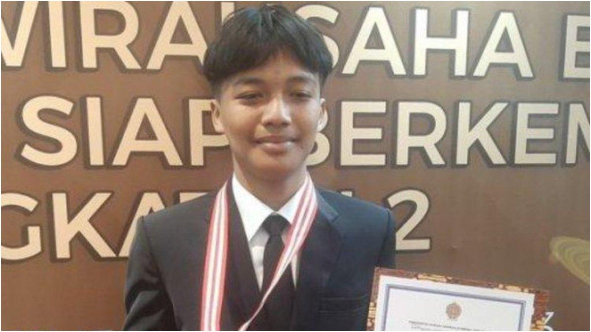 Muhammad Alva Priyandhito, siswa SMK Yogyakarta bisnis sayuran omzet Rp 100 juta per bulan.