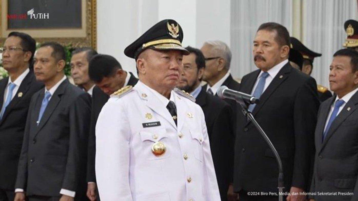 Muhidin saat dilantik sebagai Gubernur Kalsel sisa masa jabatan 2021-2024 oleh Presiden Prabowo di Istana Negara, Jakarta, Senin (16/12/2024).