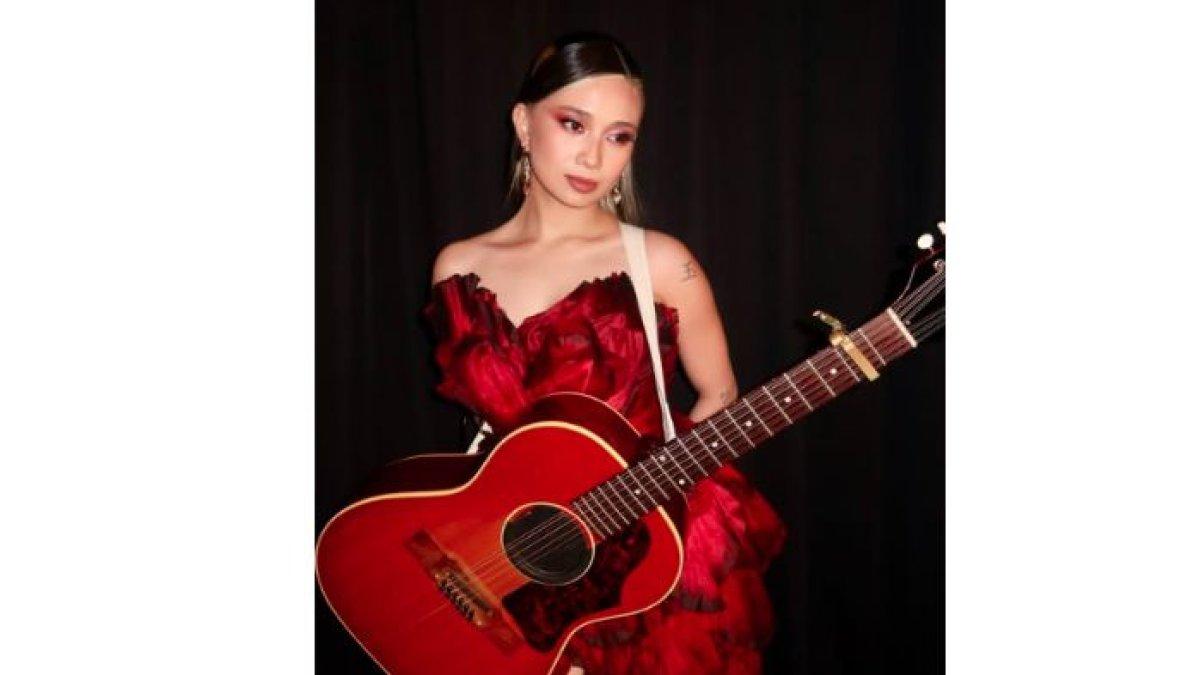 ARTIS GO INTERNASIONAL - Foto NIKI diolah dari Instagram @nikizefanya, Jumat (4/7/2025). NIKI termasuk artis Indonesia yang go internasional.