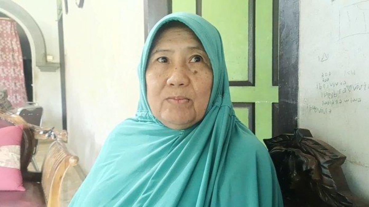 Nenek Rihasiah (64) warga Kelurahan Kebun Kenanga Kecamatan Ratu Agung Kota Bengkulu