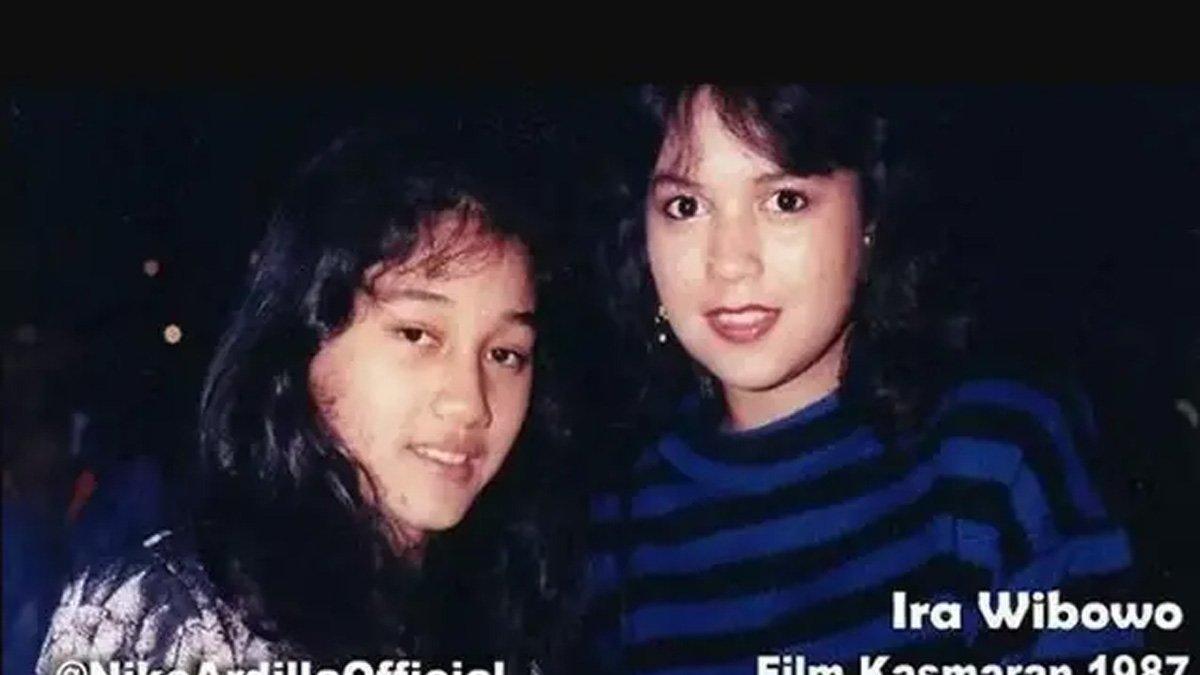 Nike Ardilla bersama Ira Wibowo.