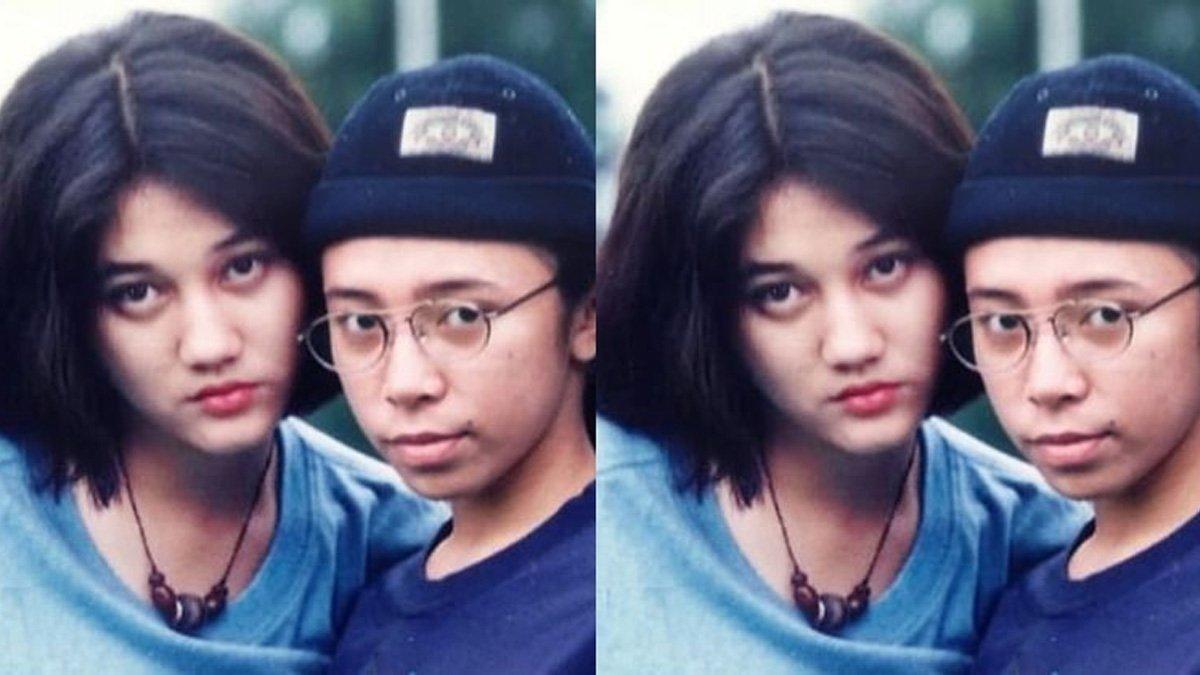 Nike Ardilla bersama Melly Goeslaw.