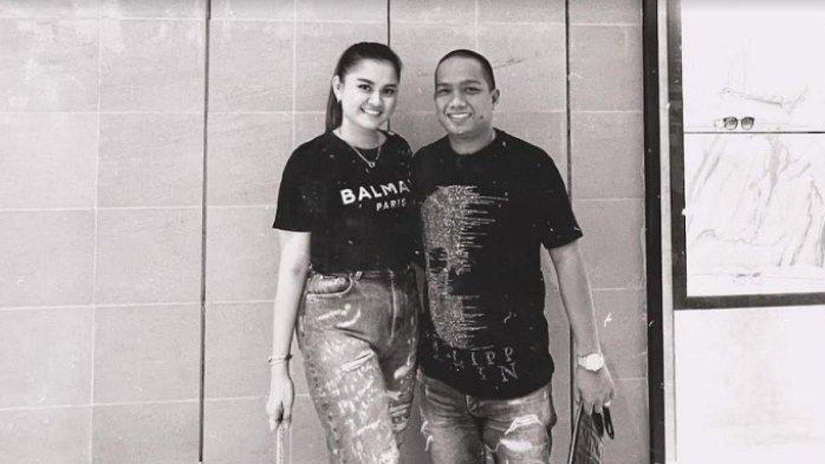 Nur Utami dan sang suami Nasrul Nasir alias Saru. Inilah sosok seorang Nasrul alias Saru, suami Nur Utami yang kini buron kasus naskoba Ferdy Pratama