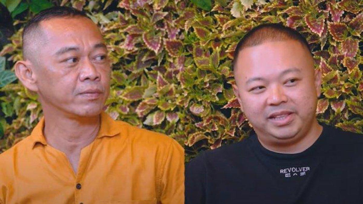 Nyak Kopsah mengaku penjualan di warungnya menurun setelah viral direview food vlogger.