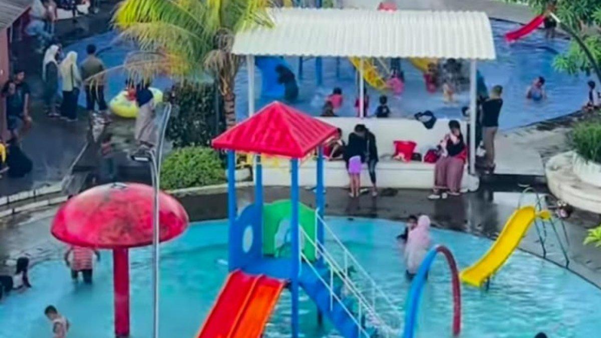 OBJEK WISATA KLATEN: Suasana kolam renang The Honduras Klaten