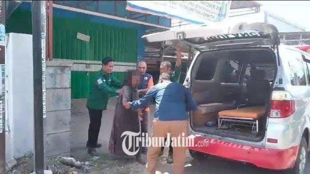 ODGJ Ditangkap Dinsos Jember saat hendak mesum.