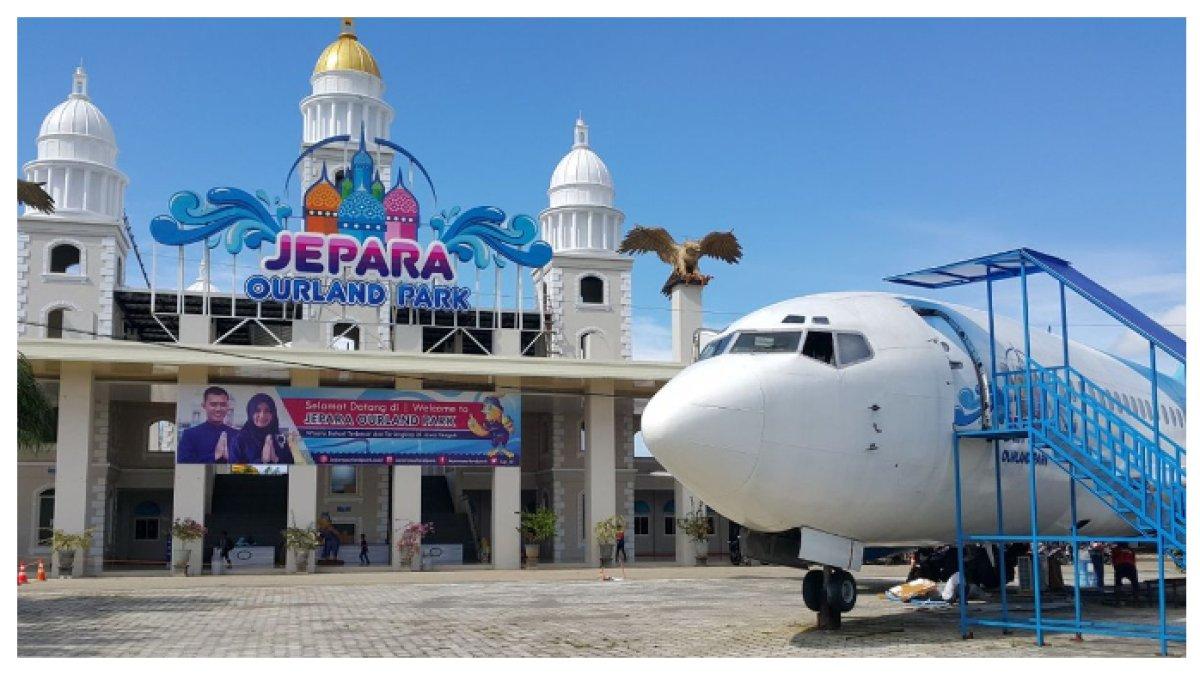 JEPARA OCEAN PARK - Cuma 6 km dari Kota Jepara, wisata bahari dengan tema Eropa yang cantik, jadi spot viral di TikTok! Wajib banget buat dikunjungi dan foto-foto.