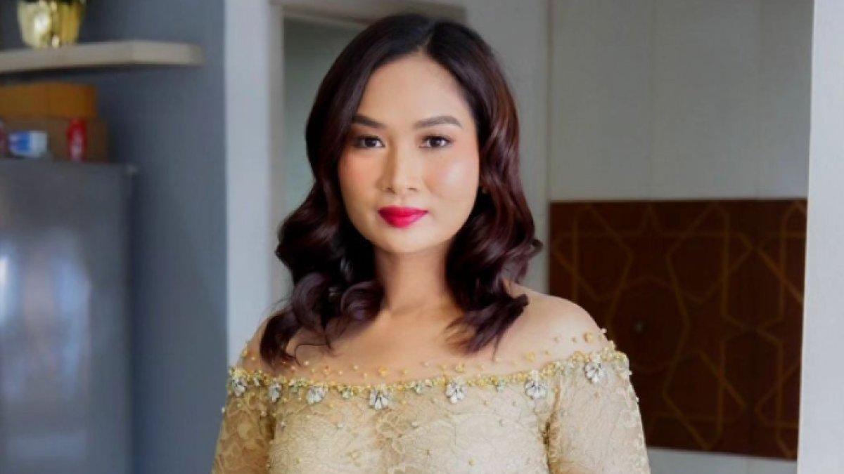 Orang tua bercerai ketika Ni Luh Puspa kecil