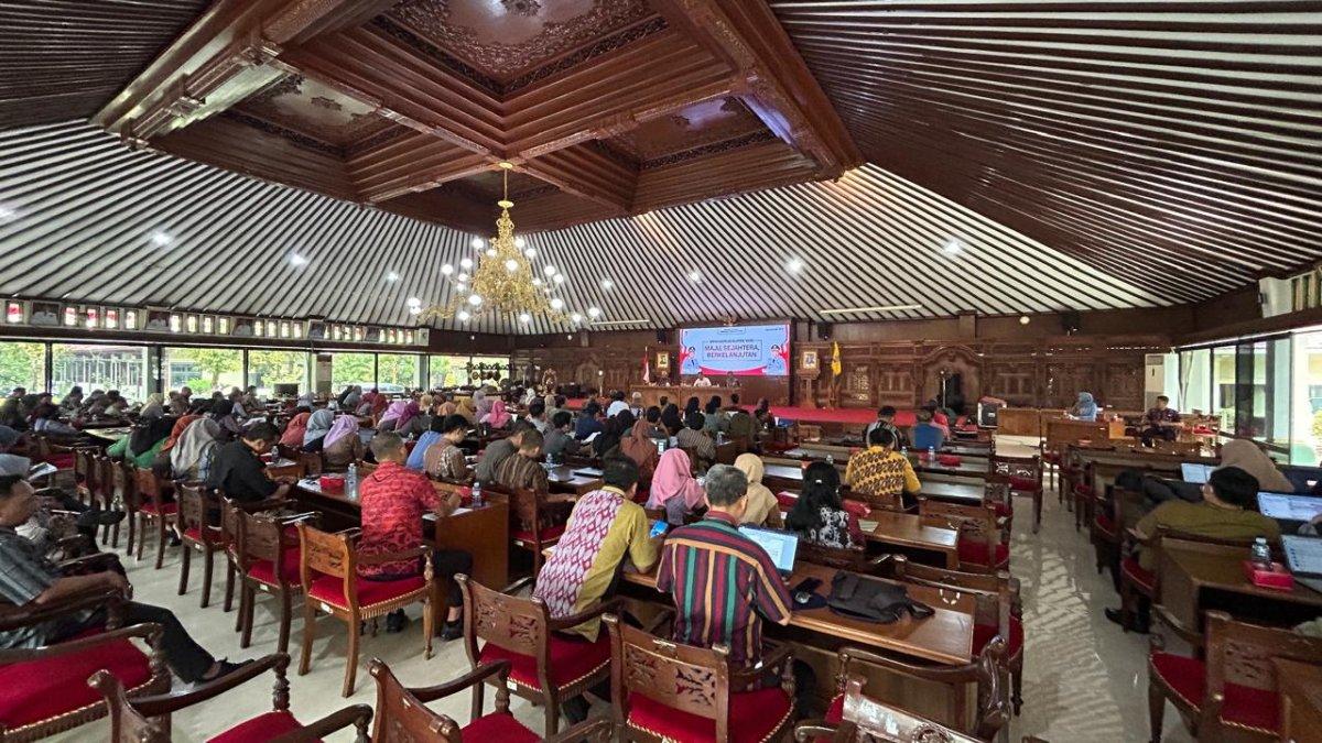INFO KLATEN - Orientasi Penyusunan Rencana Strategis (Renstra) Perangkat Daerah tahun 2025-2029 Kabupaten Klaten, di Pendopo Pemkab Klaten, Kamis (10/4/2025).